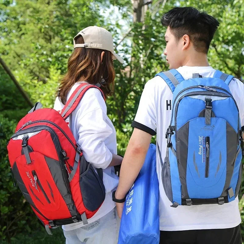 Men Outdoor Travel Backpack Fashion Hiking Climbing Travel Classic Sport Travel Backpacks
