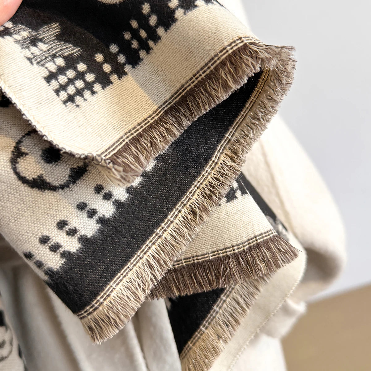 Women's Cashmere Scarf Winter Thick Blanket Wrap Pashmina Fashion Warm Design 2025